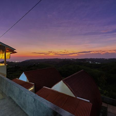 D Sebuluh Bungalow Batumadeg Exterior foto